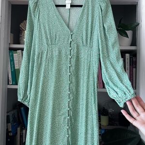 H&M (NWOT) Green flower sundress